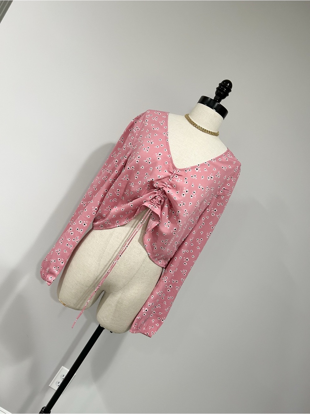 Amuse Society Pink Floral Ruched Drawstring V-Neck Crop Top